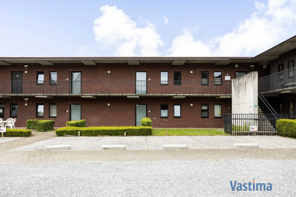 Immo Vastima - Garage Te koop Denderhoutem - Investeer slim in 4 autostaanplaatsen in het hart van Denderhoutem