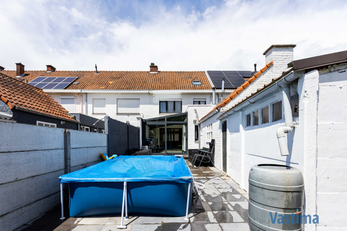 Immo Vastima - Huis Te koop Denderleeuw - Instapklare gezinswoning met 2 staanplaatsen, zonnige tuin en parkzicht