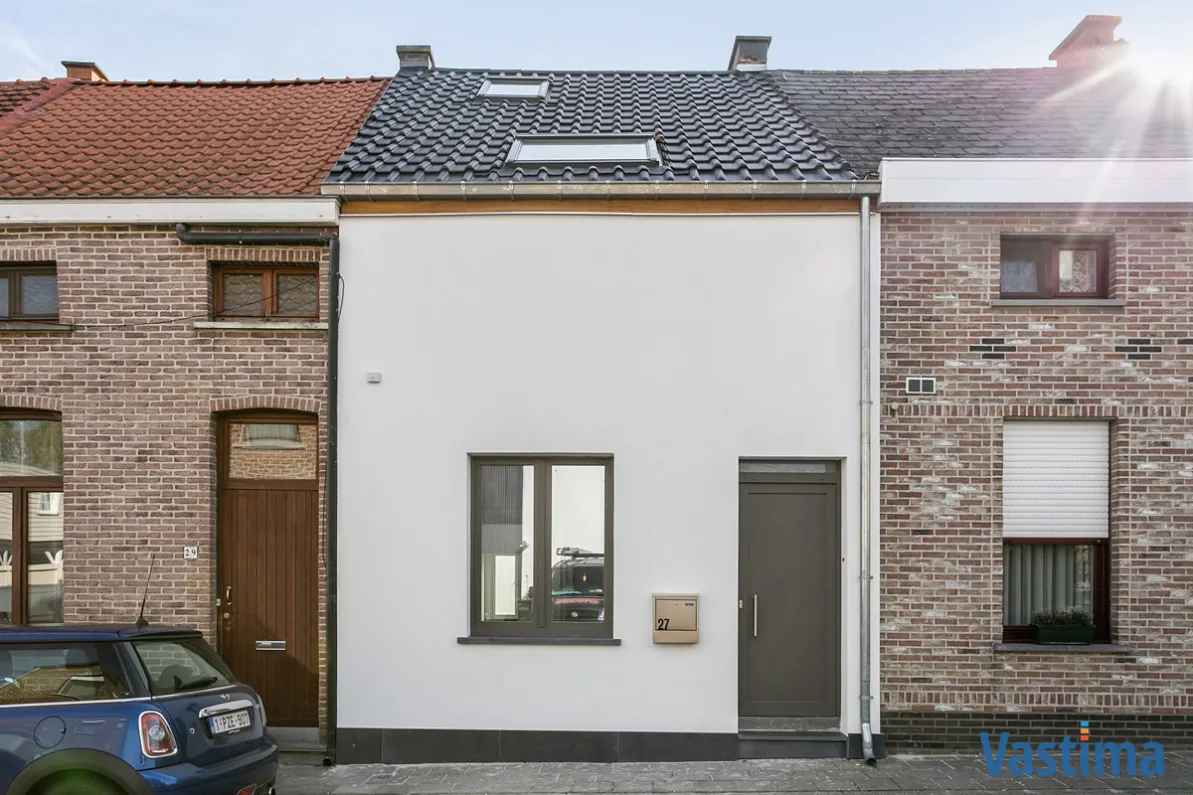 Immo Vastima - Huis Verhuurd Aalst - Gerenoveerde woning met 1 slaapkamer, 2 hobbyruimtes en ruim terras