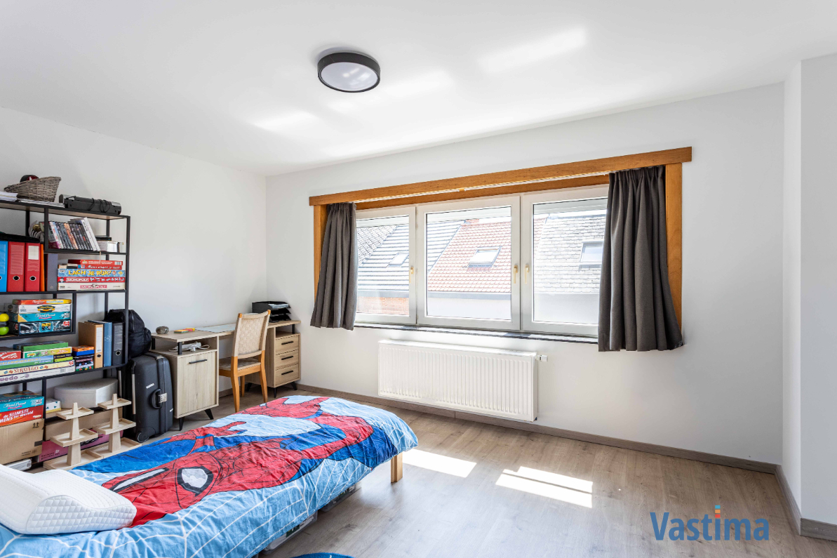 Immo Vastima - Huis Te koop Aalst - Instapklaar wonen zonder zorgen: ruime gezinswoning met 3 slaapkamers en tuin nabij centrum Aalst