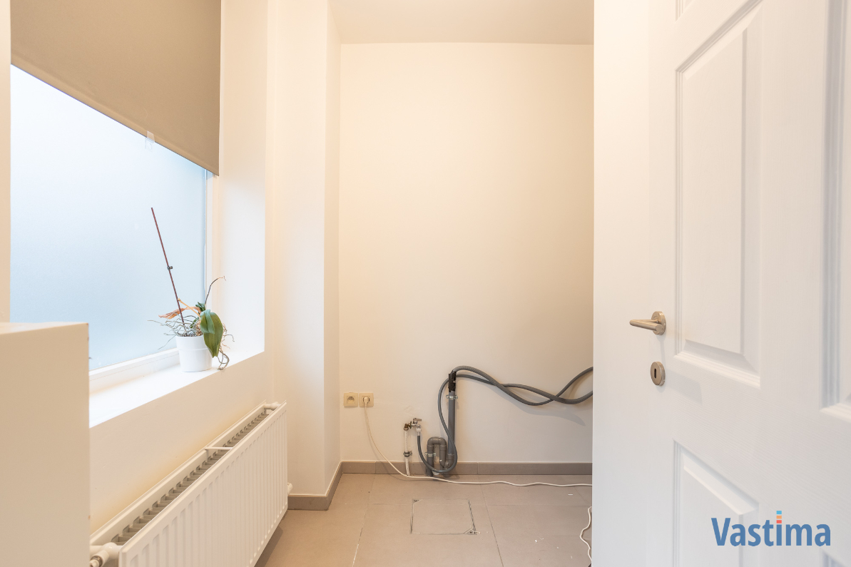 Immo Vastima - Huis Te huur Aalst - Woning in de stadsrand met 2 slaapkamers, dressing en tuin