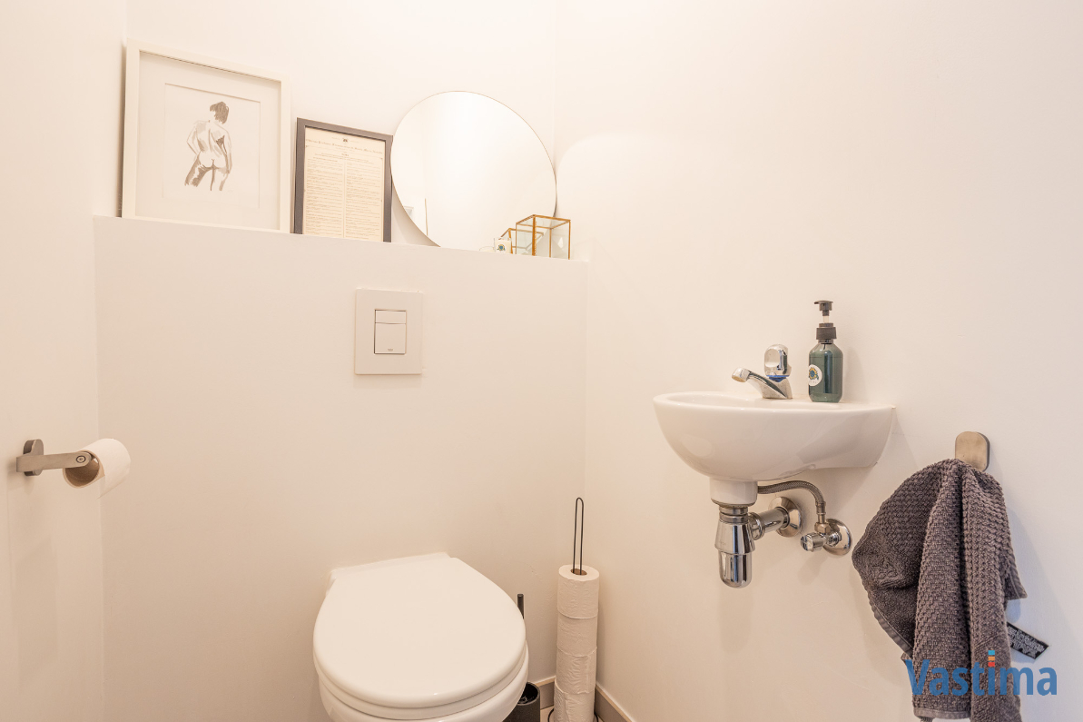 Immo Vastima - Huis Te huur Aalst - Woning in de stadsrand met 2 slaapkamers, dressing en tuin