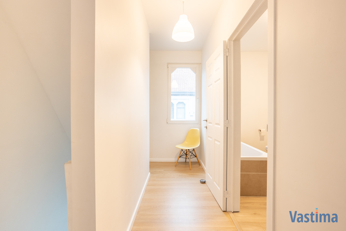 Immo Vastima - Huis Te huur Aalst - Woning in de stadsrand met 2 slaapkamers, dressing en tuin