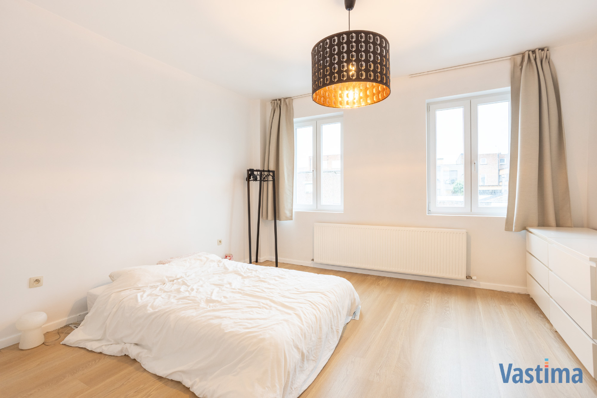 Immo Vastima - Huis Te huur Aalst - Woning in de stadsrand met 2 slaapkamers, dressing en tuin