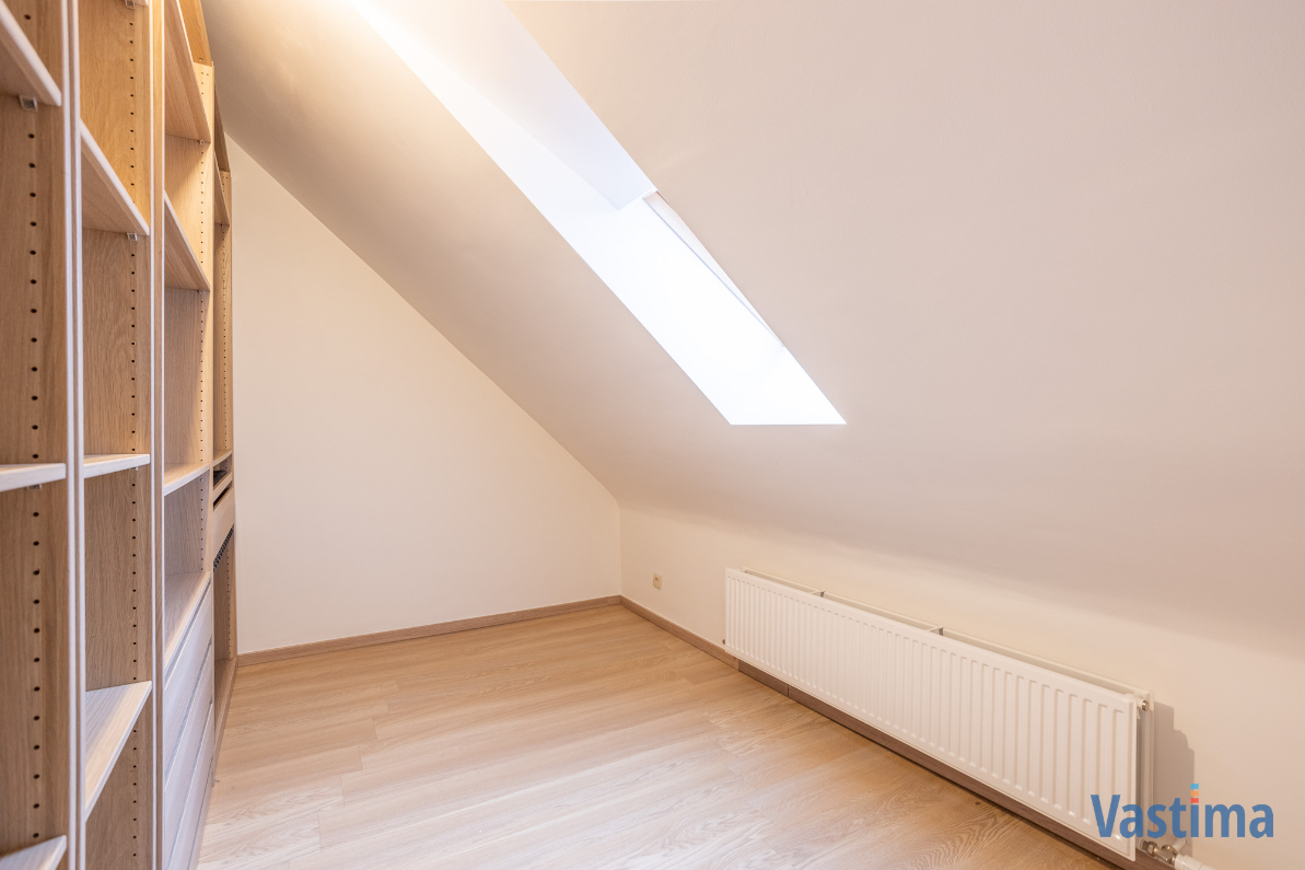 Immo Vastima - Huis Te huur Aalst - Woning in de stadsrand met 2 slaapkamers, dressing en tuin