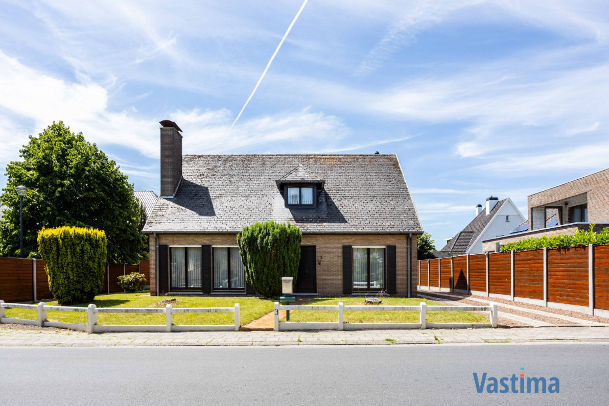 Immo Vastima - Huis Te koop Aalst - Villa met zonnige tuin en grote garage op een steenworp van centrum Aalst