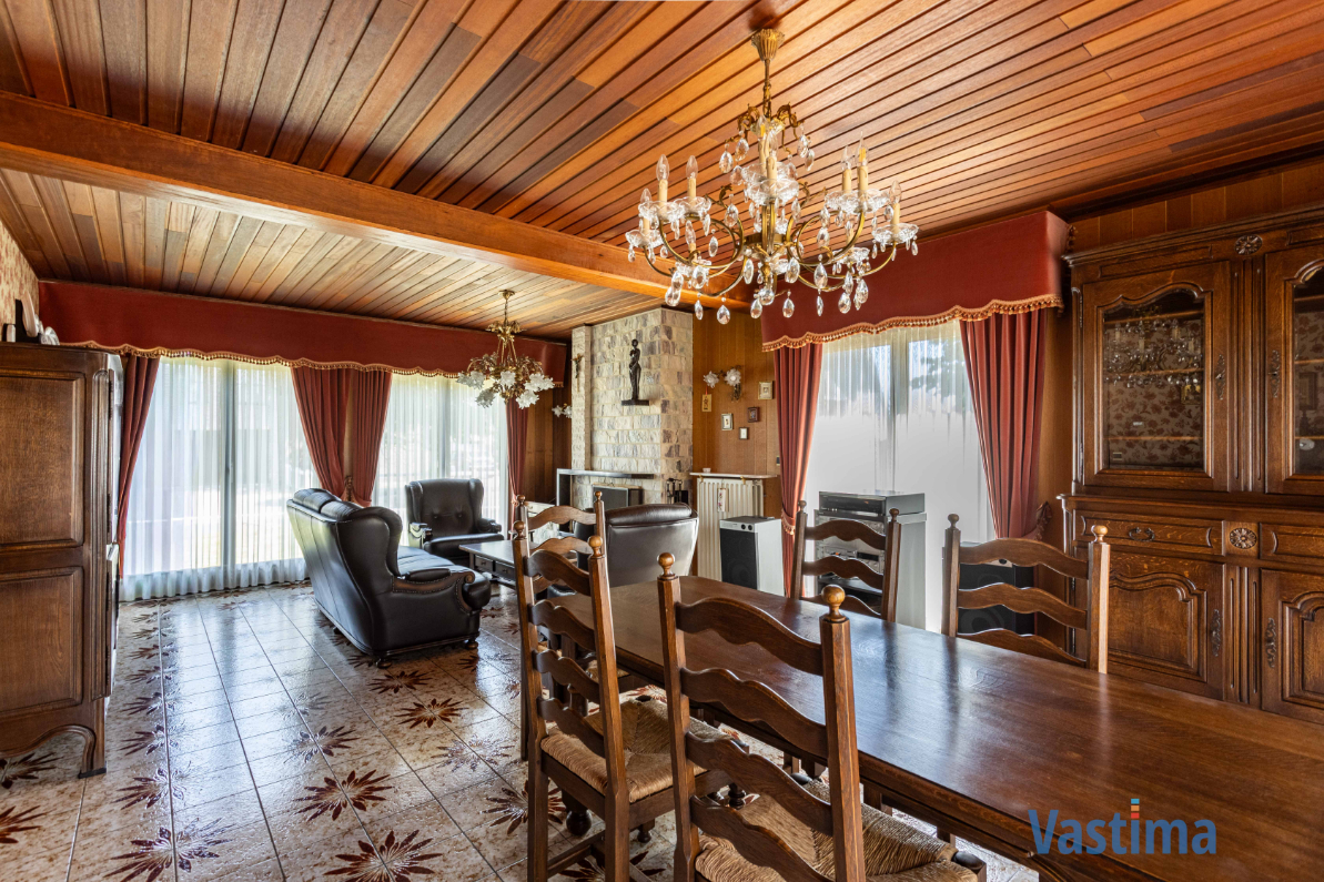 Immo Vastima - Huis Te koop Aalst - Villa met zonnige tuin en grote garage op een steenworp van centrum Aalst