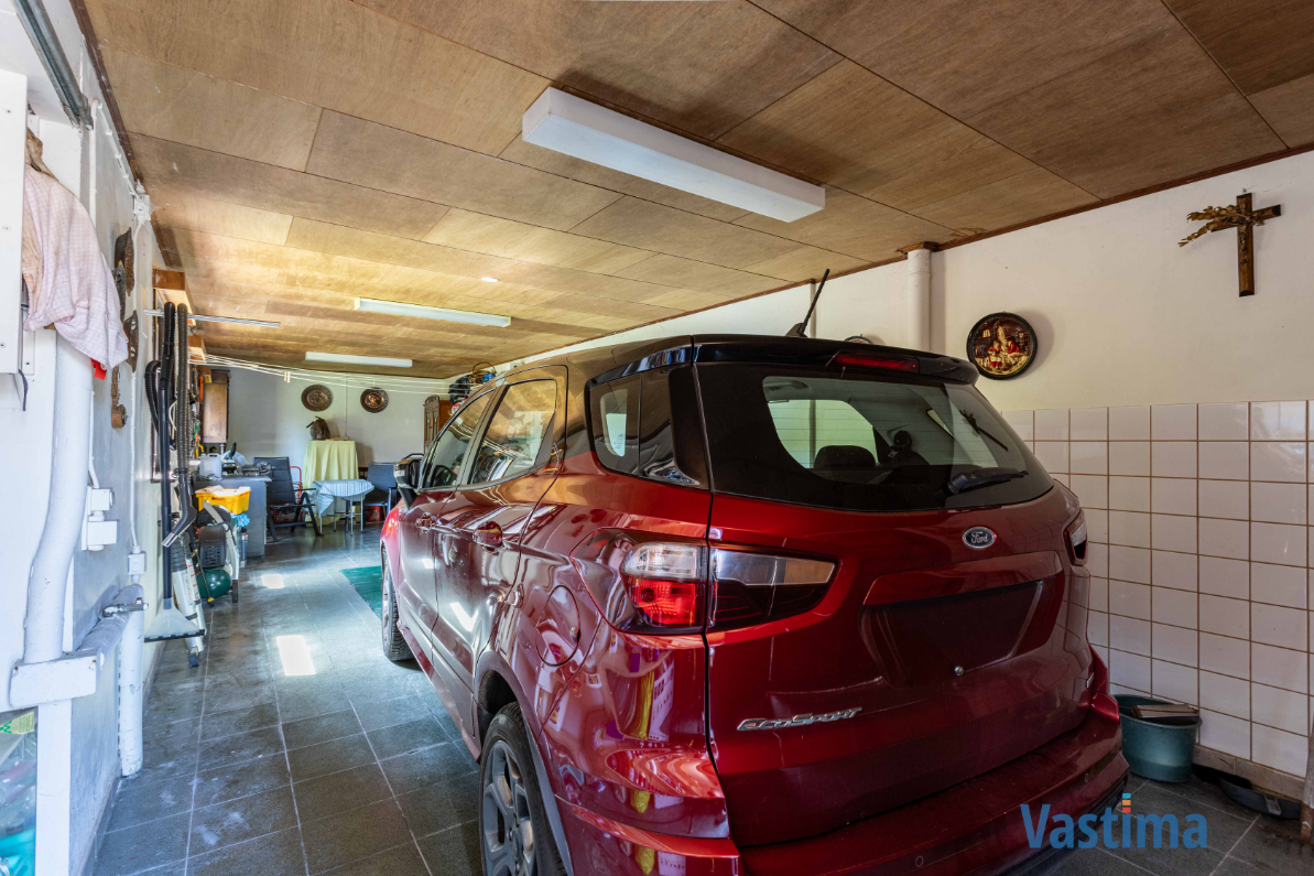 Immo Vastima - Huis Te koop Aalst - Villa met zonnige tuin en grote garage op een steenworp van centrum Aalst