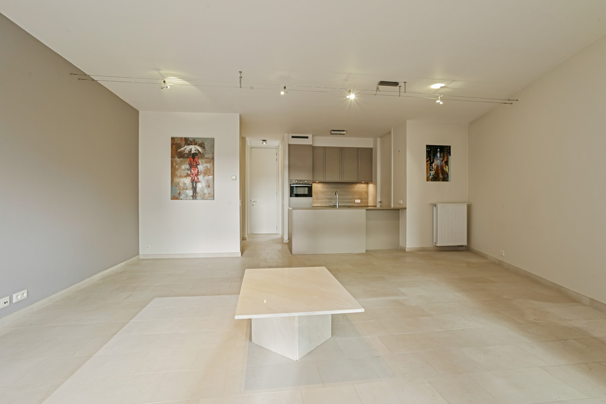 Immo Vastima - Appartement Te koop Aalst - Stijlvol appartement in iconisch gebouw met ruim terras in hartje Aalst