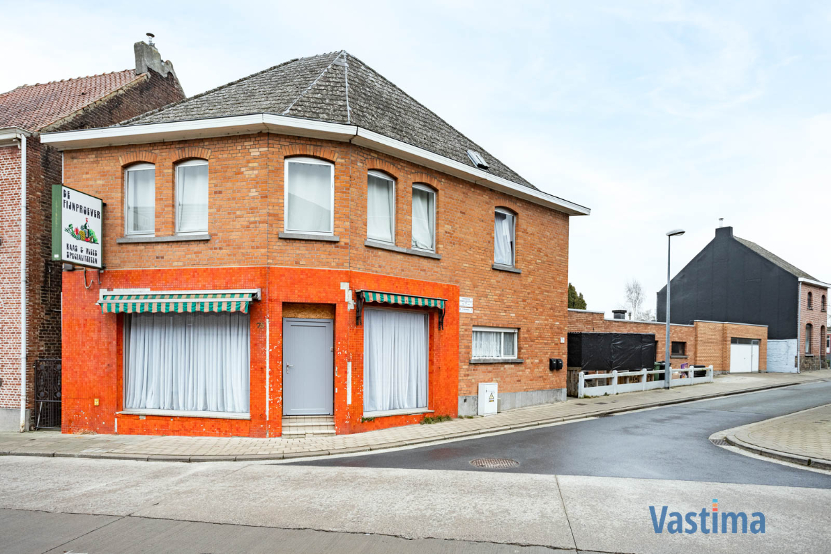Immo Vastima - Commercieel Te koop Erembodegem - Handelspand met (dubbele)woonst, garage en buitenruimte