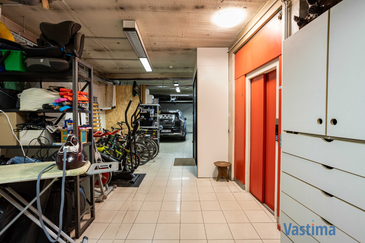 Immo Vastima - Huis Te koop Aalst - Unieke stadswoning met lift en garage in hartje Aalst