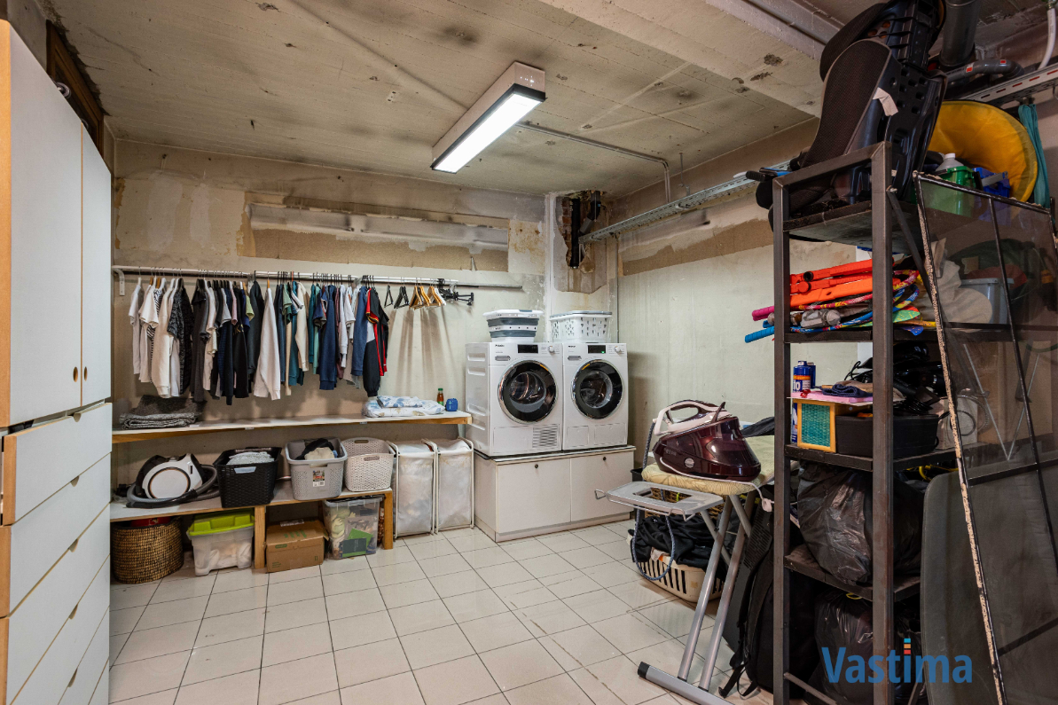 Immo Vastima - Huis Te koop Aalst - Unieke stadswoning met lift en garage in hartje Aalst
