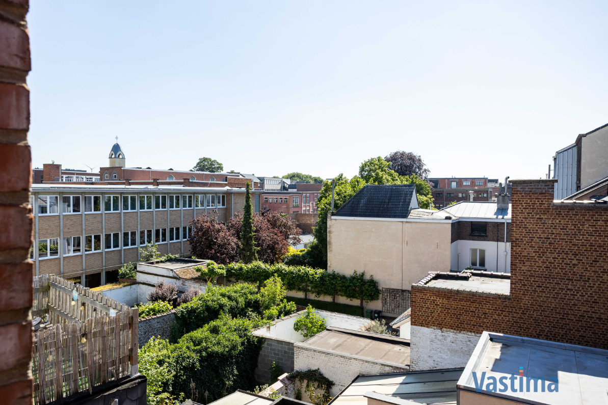 Immo Vastima - Huis Te koop Aalst - Unieke stadswoning met lift en garage in hartje Aalst
