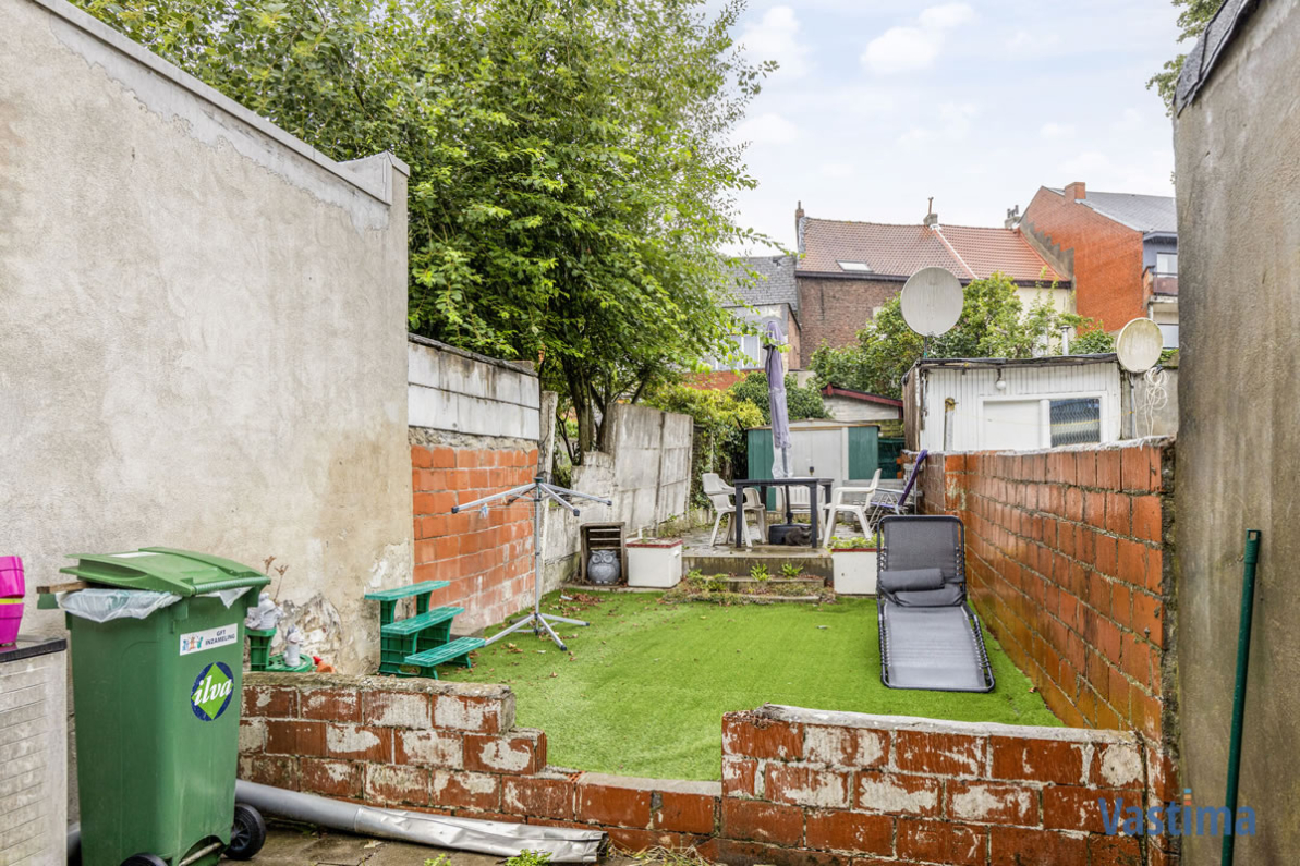 Immo Vastima - Huis Te koop Aalst - Stadwoning met tuin en 3 slaapkamers