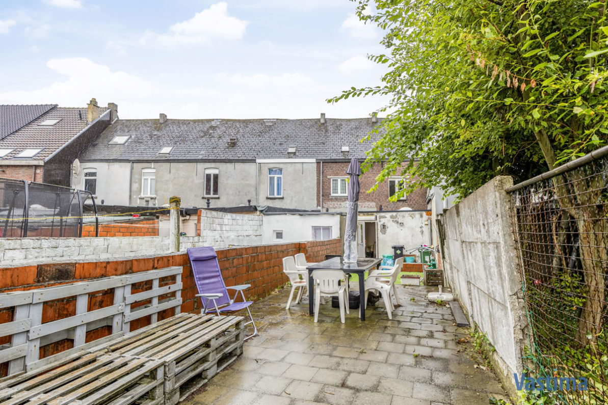 Immo Vastima - Huis Te koop Aalst - Stadwoning met tuin en 3 slaapkamers