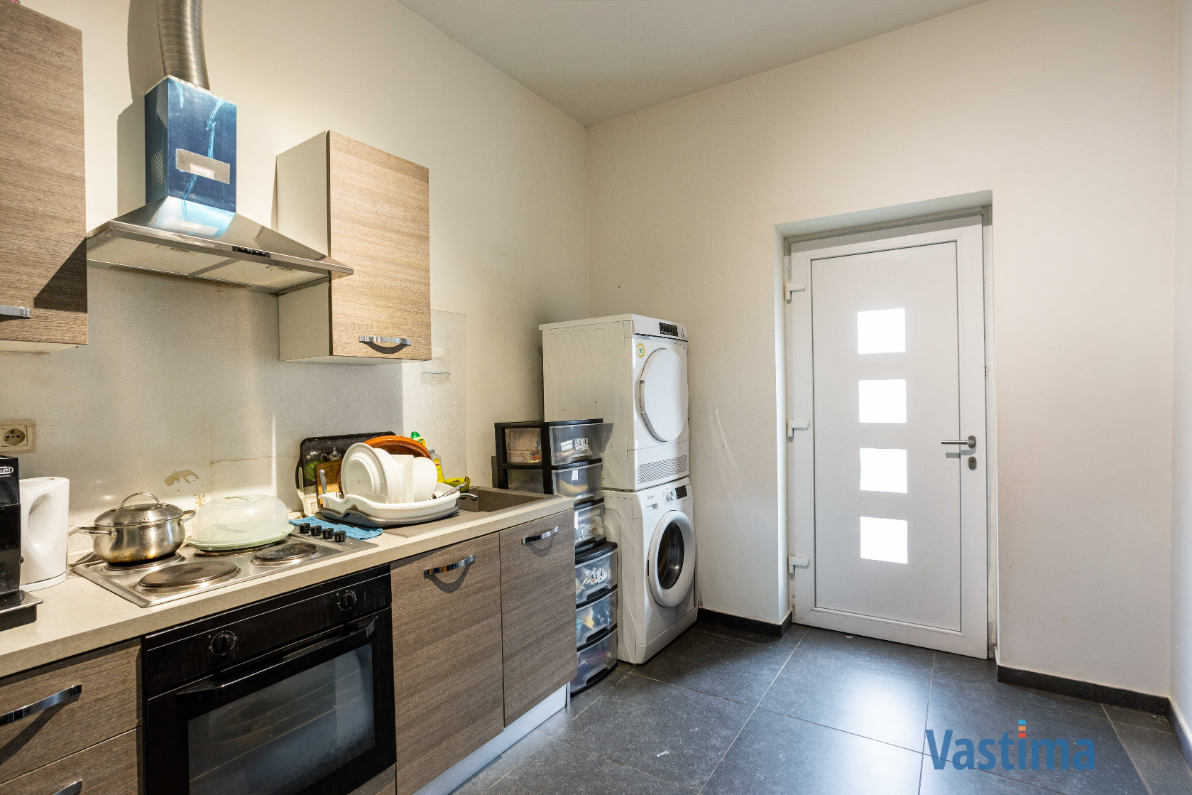 Immo Vastima - Huis Te koop Aalst - Ruime woning met twee volwaardige wooneenheden nabij centrum Aalst