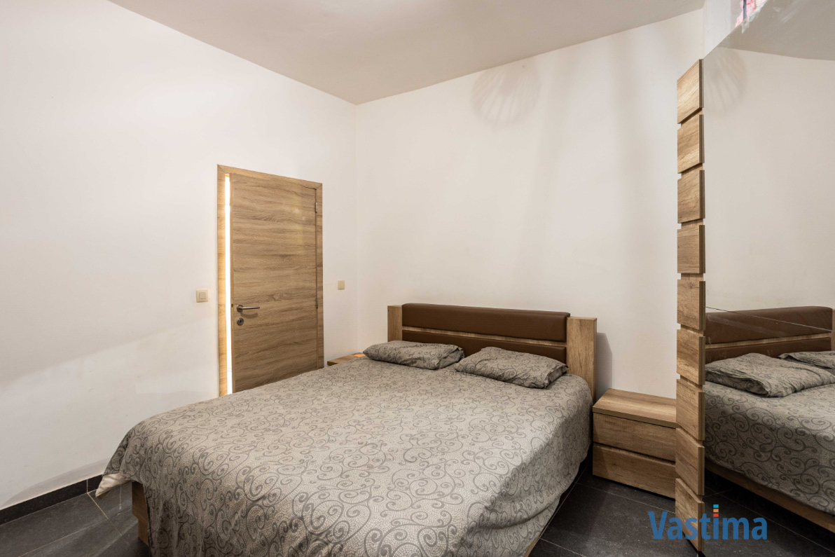 Immo Vastima - Huis Te koop Aalst - Ruime woning met twee volwaardige wooneenheden nabij centrum Aalst