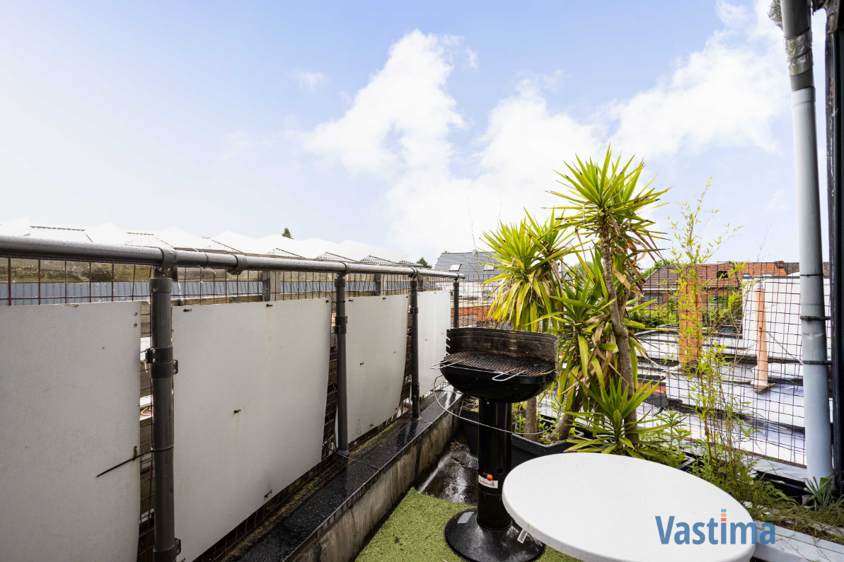 Immo Vastima - Huis Te koop Aalst - Ruime woning met twee volwaardige wooneenheden nabij centrum Aalst