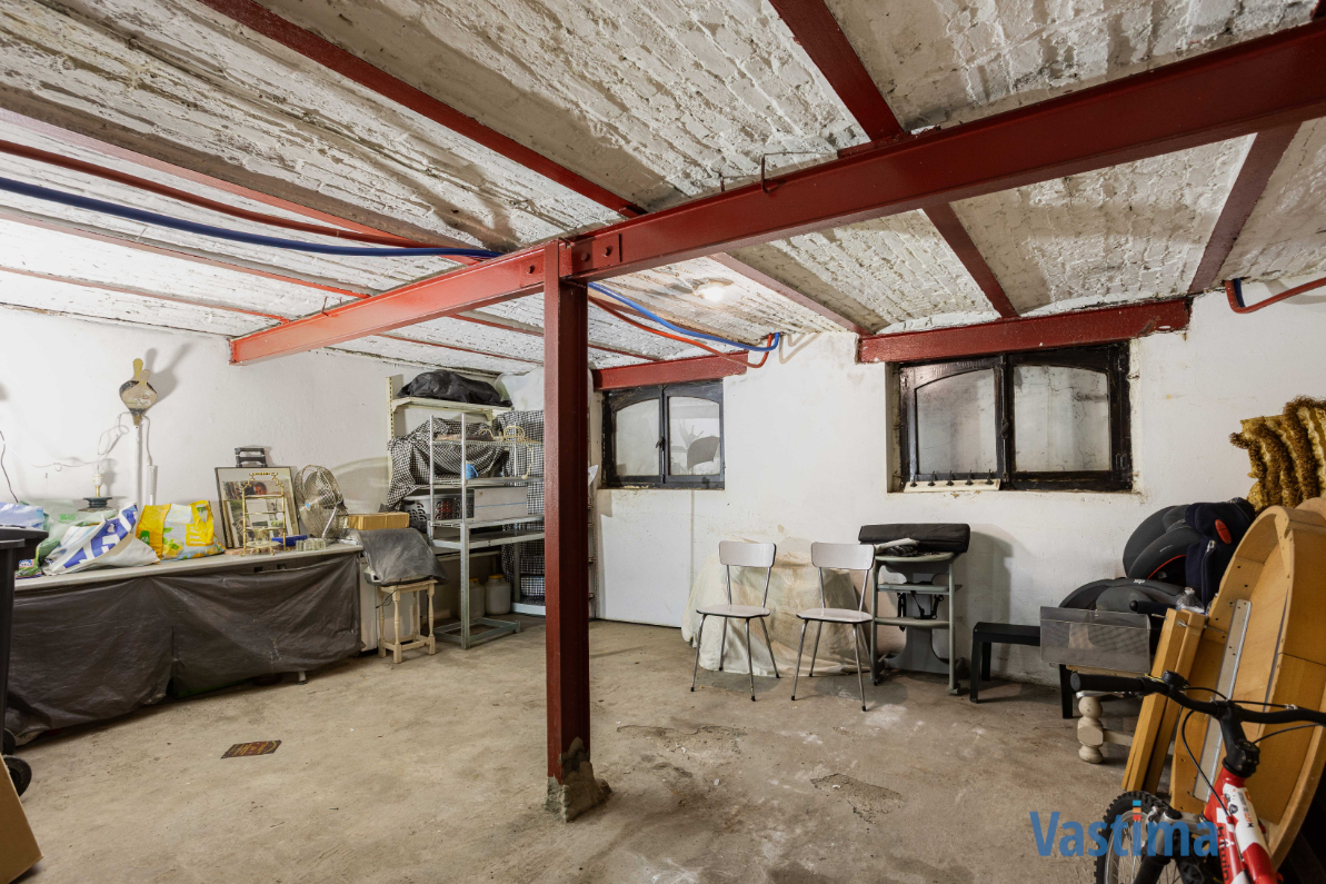 Immo Vastima - Huis Te koop Aalst - Ruime woning met twee volwaardige wooneenheden nabij centrum Aalst