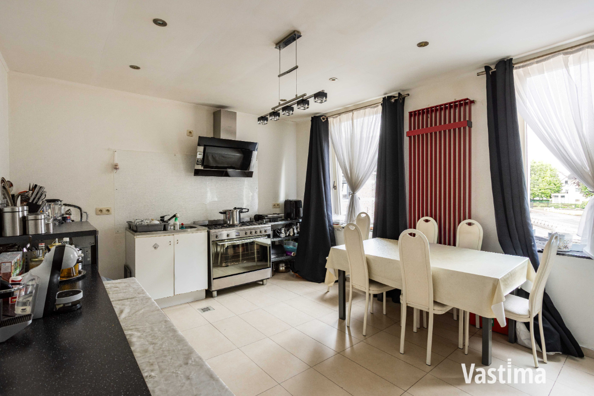 Immo Vastima - Huis Te koop Aalst - Ruime woning met twee volwaardige wooneenheden nabij centrum Aalst