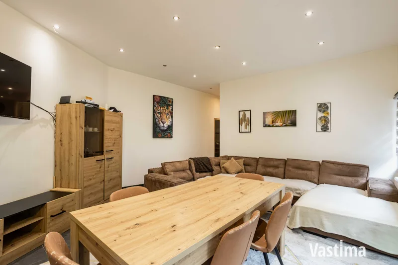 Immo Vastima - Huis Te koop Aalst - Ruime woning met twee volwaardige wooneenheden nabij centrum Aalst