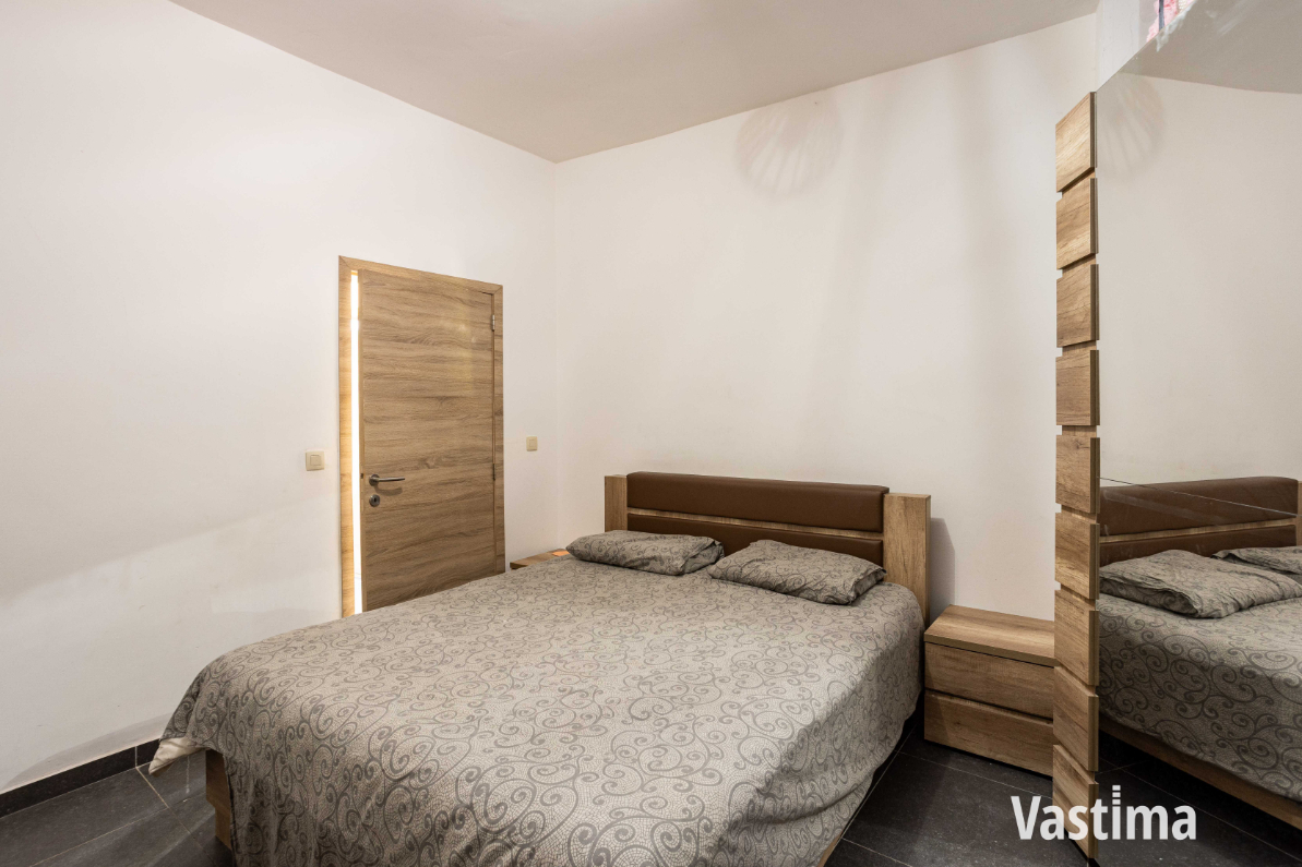 Immo Vastima - Huis Te koop Aalst - Ruime woning met twee volwaardige wooneenheden nabij centrum Aalst