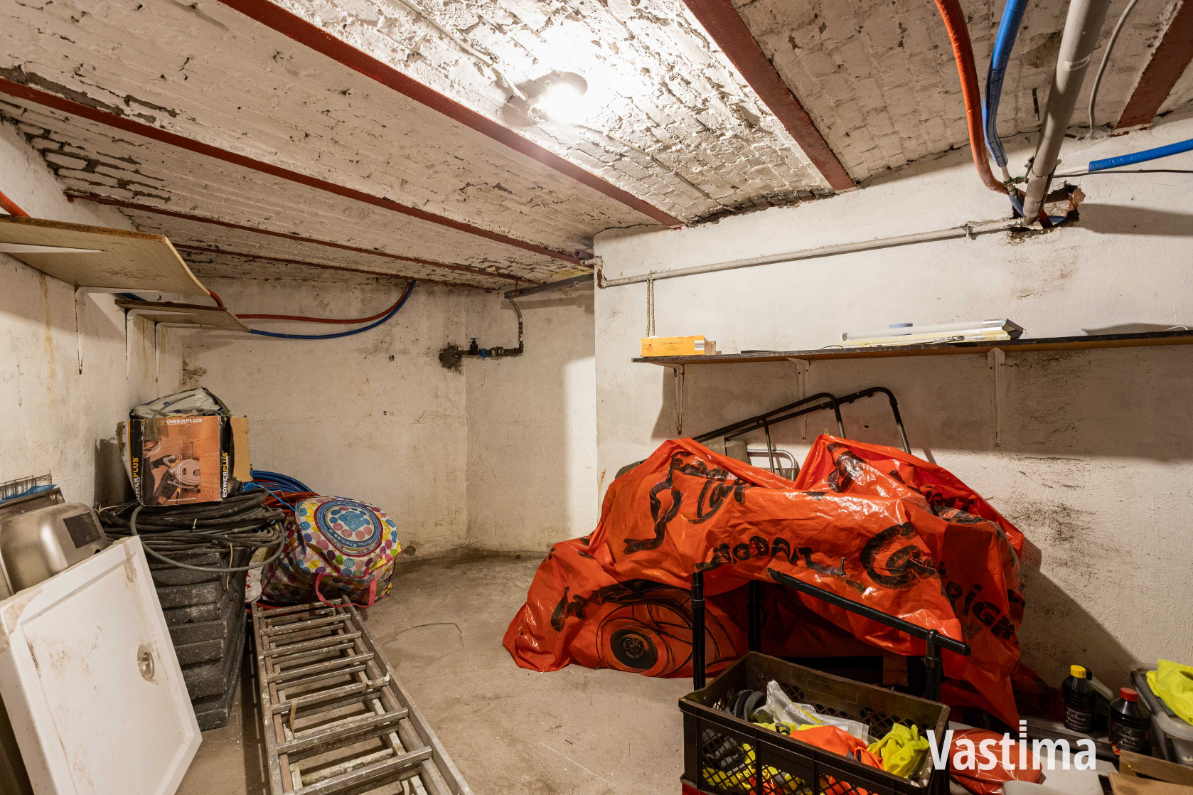 Immo Vastima - Huis Te koop Aalst - Ruime woning met twee volwaardige wooneenheden nabij centrum Aalst