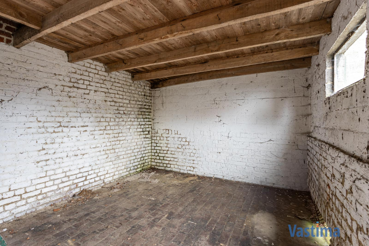 Immo Vastima - Commercieel Te koop Erondegem - Woning met loods en grote tuin