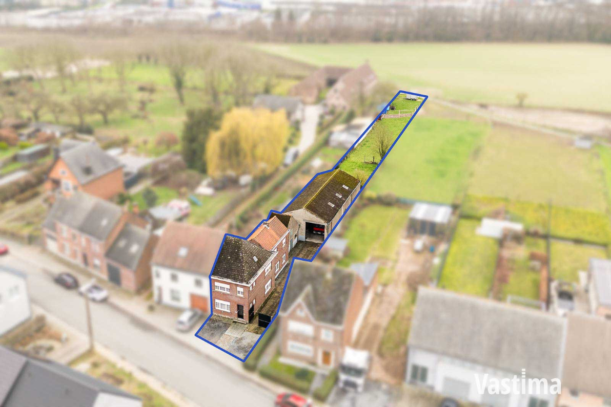 Immo Vastima - Commercieel Te koop Erondegem - Woning met loods en grote tuin