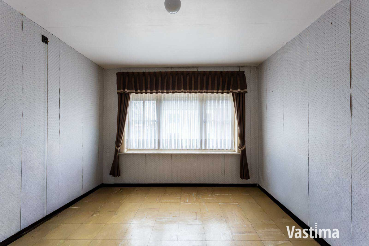 Immo Vastima - Commercieel Te koop Erondegem - Woning met loods en grote tuin