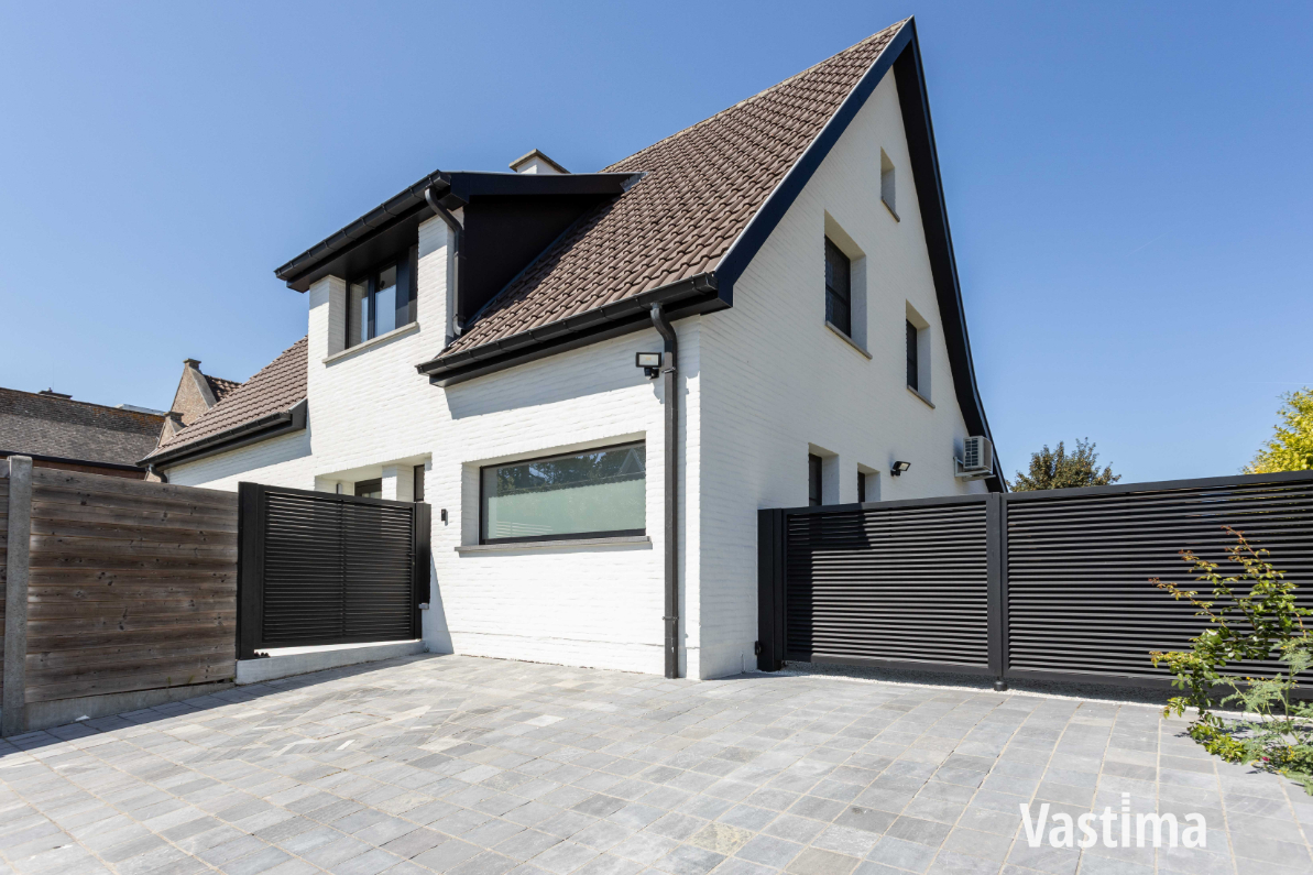 Immo Vastima - Huis Te koop Aalst - Exclusieve villa met Ibiza-allure: een verborgen oase van rust