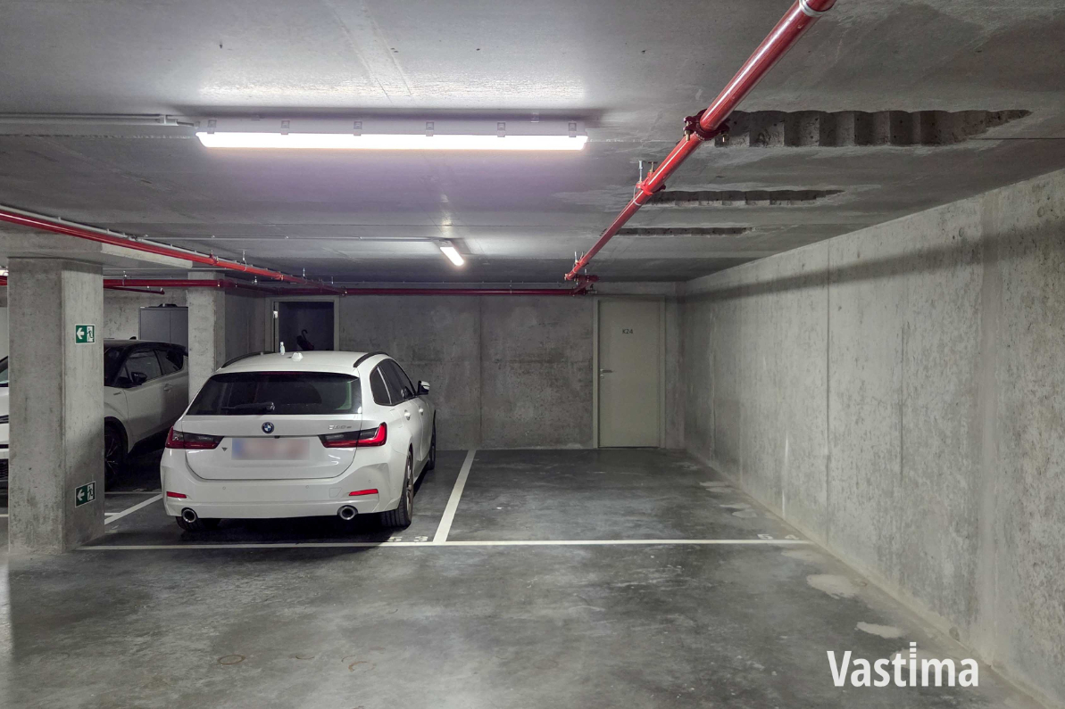 Immo Vastima - Garage Te koop Aalst - Ondergrondse autostaanplaats met private berging aan de Kaai