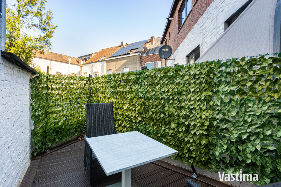 Immo Vastima - Huis Te koop Aalst - Instapklare dokterswoning met garage en 5 slaapkamers