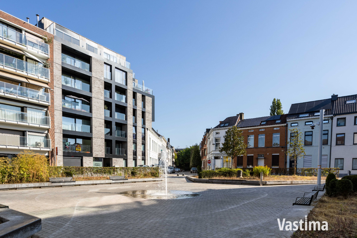 Immo Vastima - Huis Te koop Aalst - Instapklare dokterswoning met garage en 5 slaapkamers
