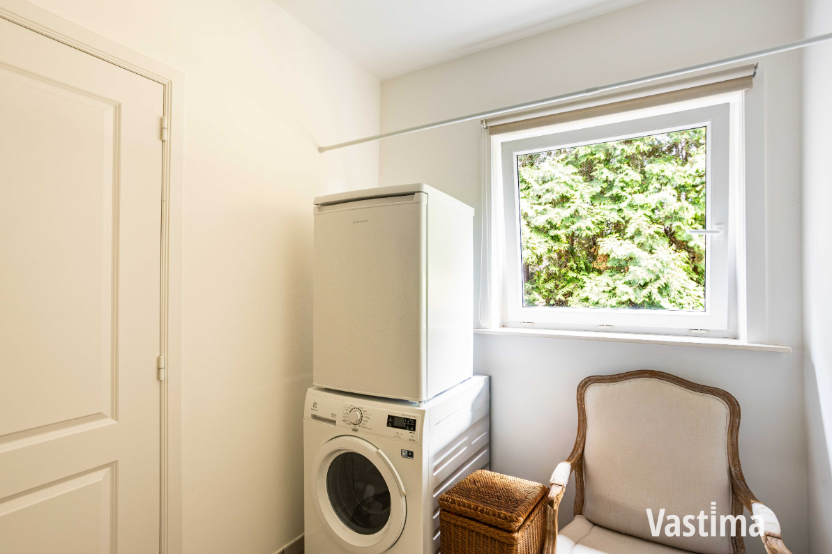Immo Vastima - Huis Te koop Nieuwerkerken - Ruime en instapklare villa met 4 slaapkamers en dubbele garage in doodlopende straat