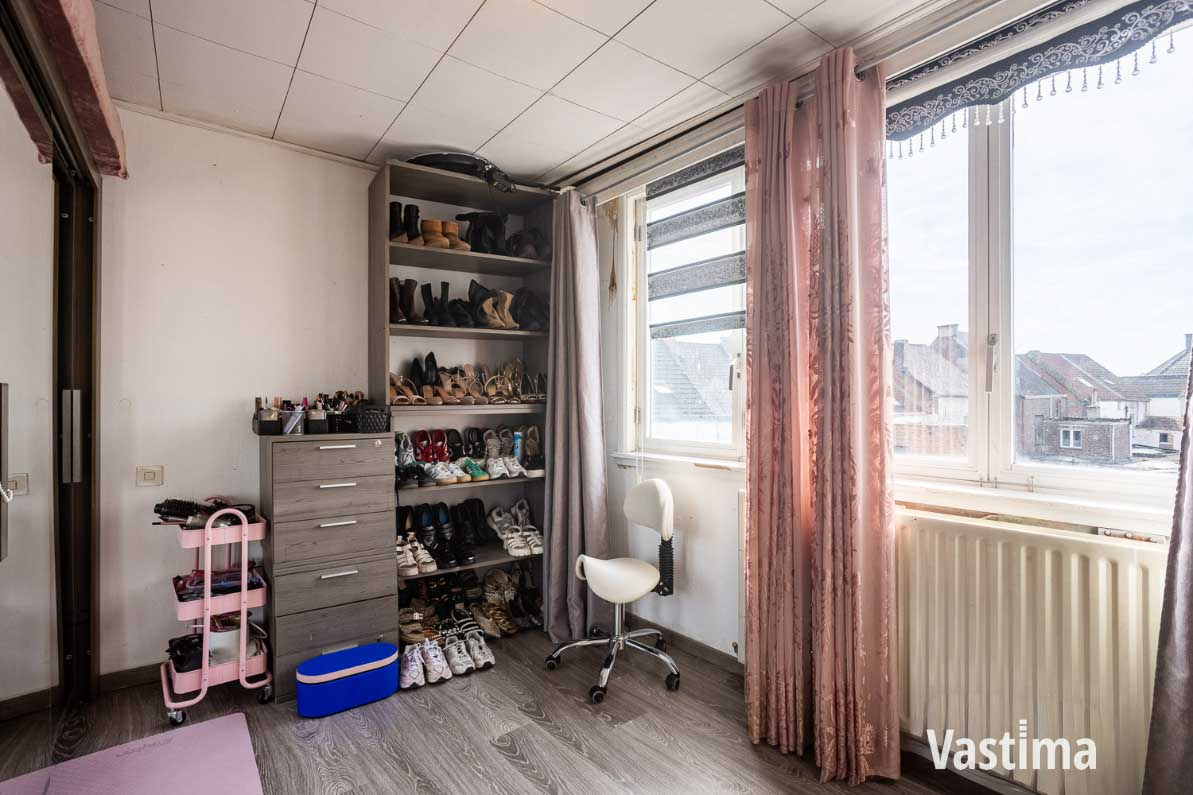Immo Vastima - Huis Te koop Aalst - Gezinswoning met loods in Aalst – perfect voor wonen én werken
