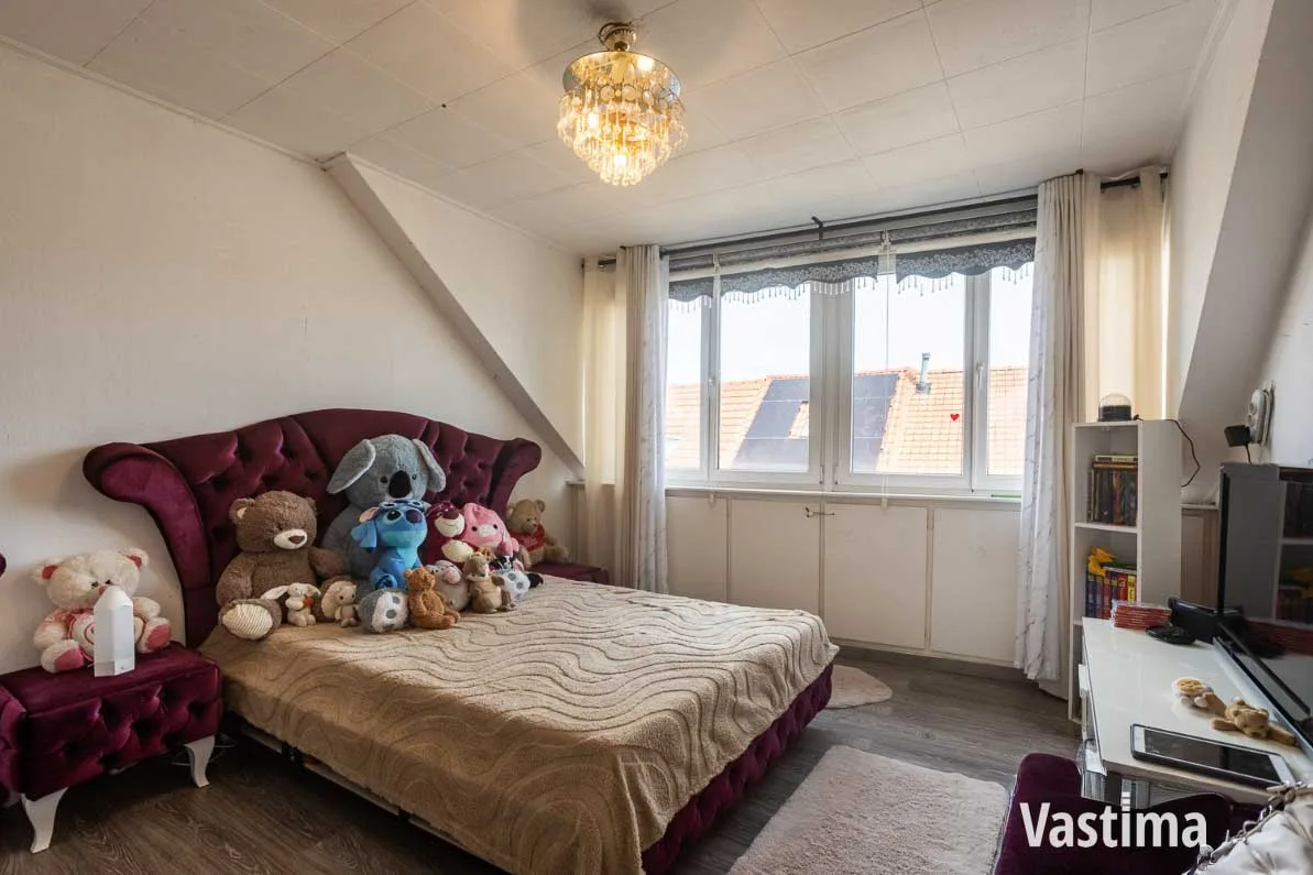 Immo Vastima - Huis Te koop Aalst - Gezinswoning met hangaar in Aalst – perfect voor wonen én werken
