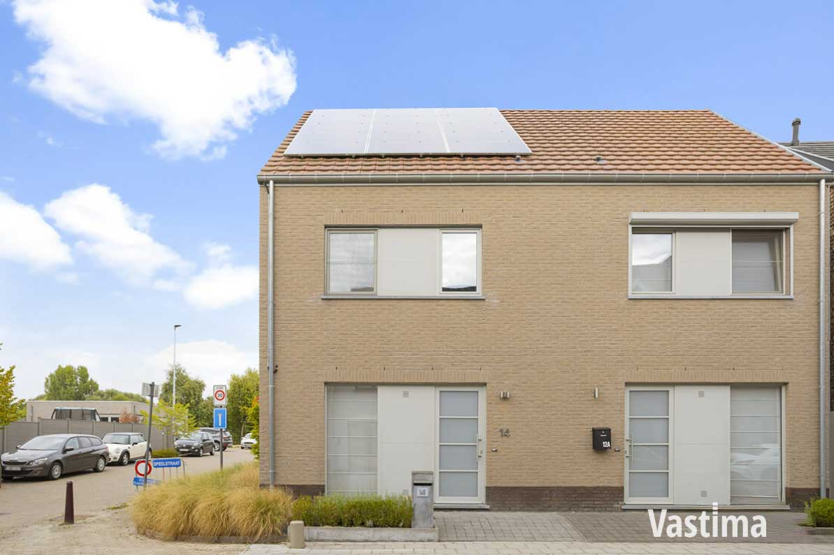Immo Vastima - Huis Te huur Erembodegem - Rustig gelegen gezinswoning met 3 slaapkamers en carport