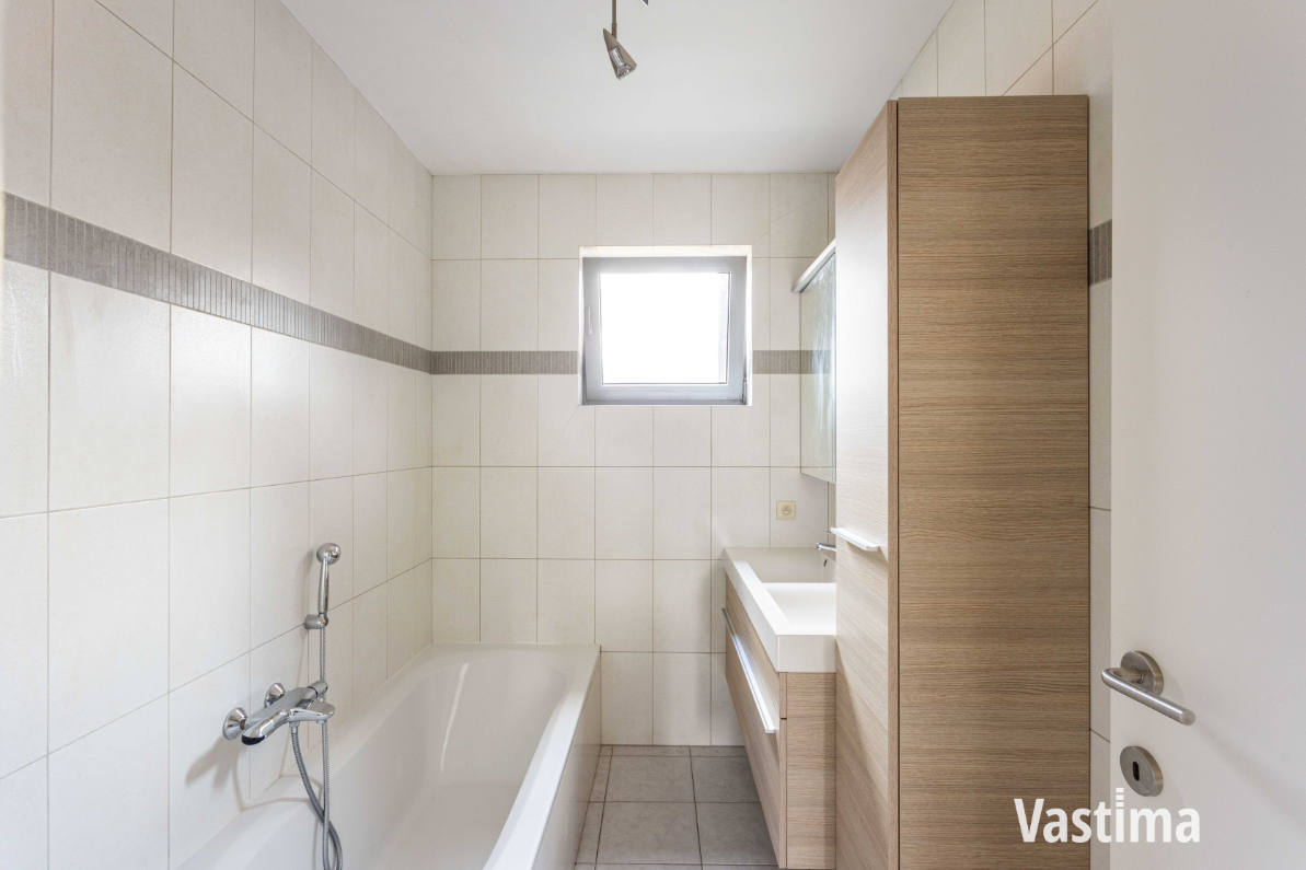Immo Vastima - Appartement Te koop Lochristi - Energiezuinig appartement in het hart van Lochristi met 2 slaapkamers
