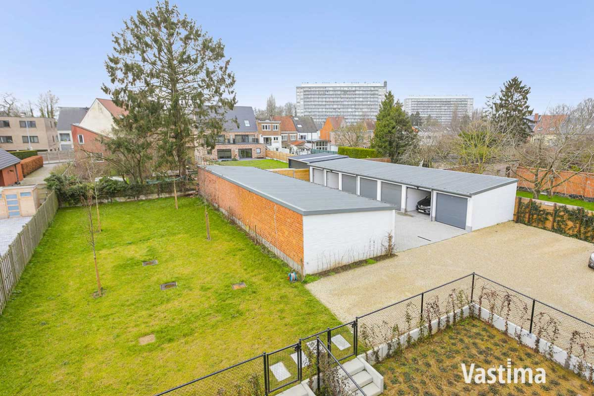 Immo Vastima - Appartement Te huur Aalst - Recent appartement met 2 slaapkamers, terras, lift en garage