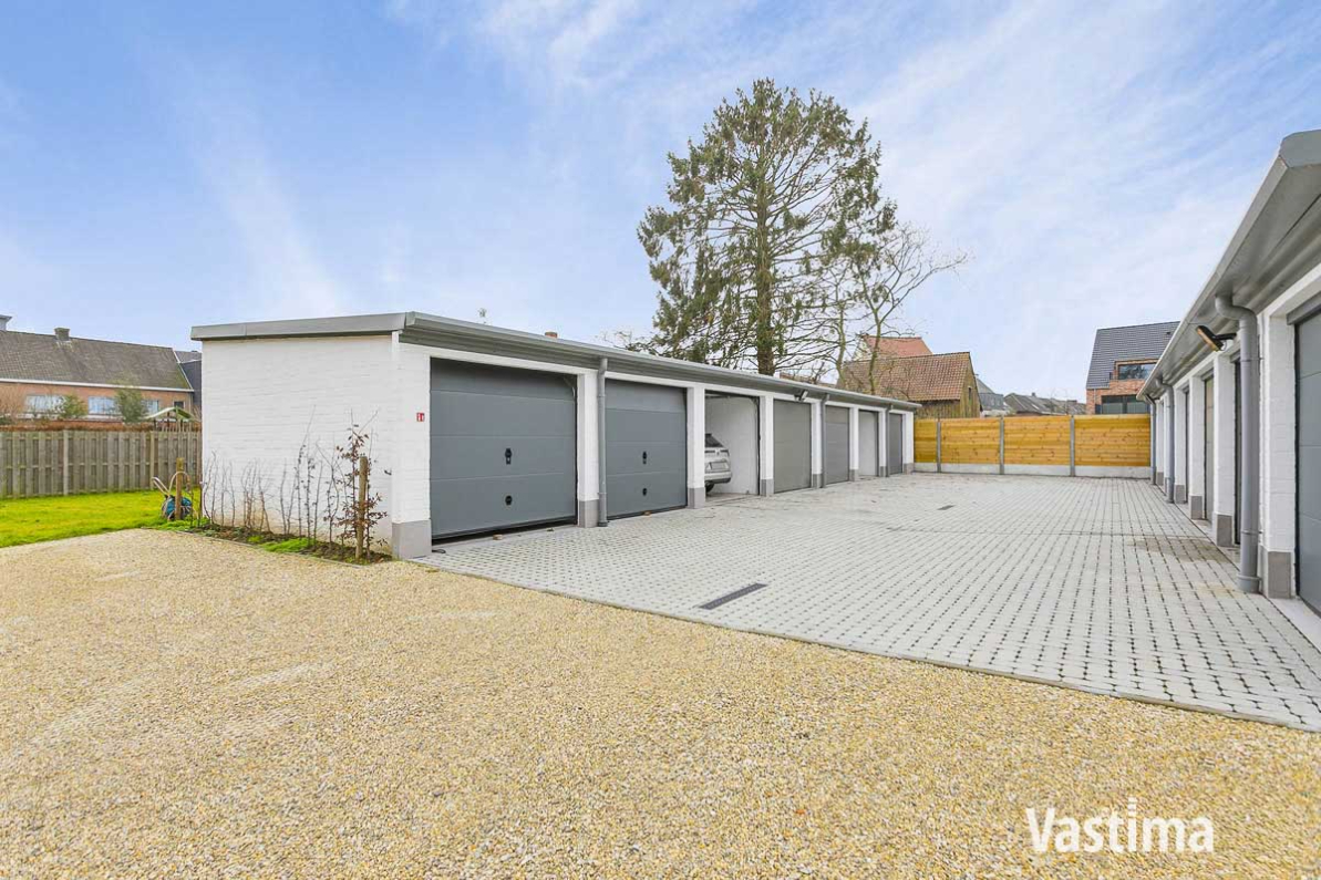 Immo Vastima - Appartement Te huur Aalst - Recent appartement met 2 slaapkamers, terras, lift en garage