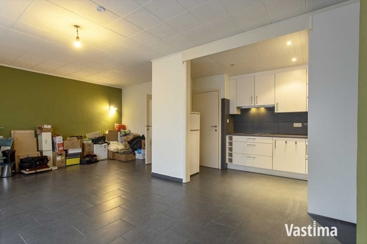 Immo Vastima - Huis Te koop Aalst - Vergunde opbrengsteigendom met 3 verhuurde appartementen