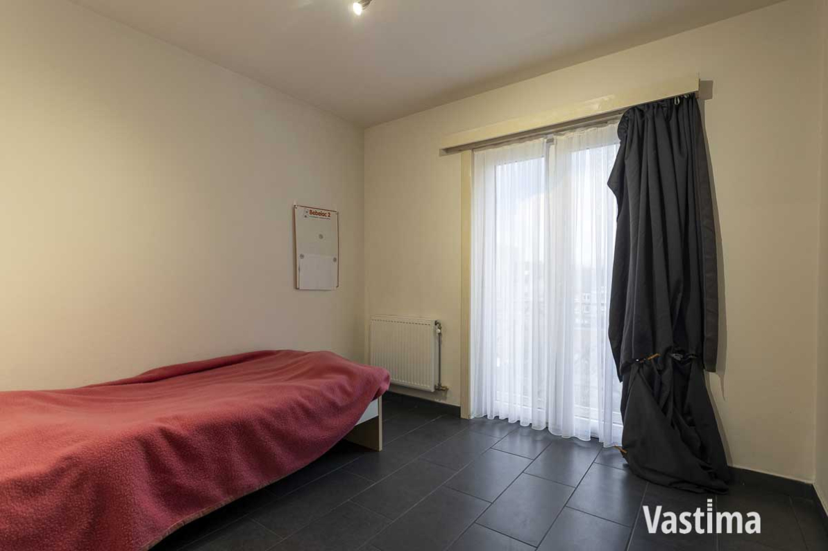 Immo Vastima - Huis Te koop Aalst - Vergunde opbrengsteigendom met 3 verhuurde appartementen