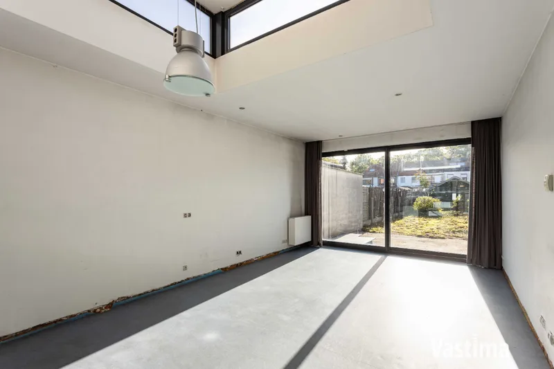Immo Vastima - Huis Te koop Aalst - Recente stadswoning met tuin en 2 slaapkamers