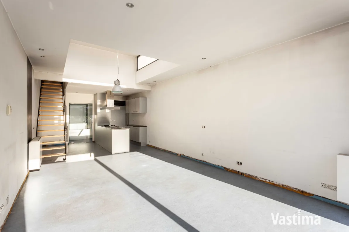Immo Vastima - Huis Te koop Aalst - Recente stadswoning met tuin en 2 slaapkamers