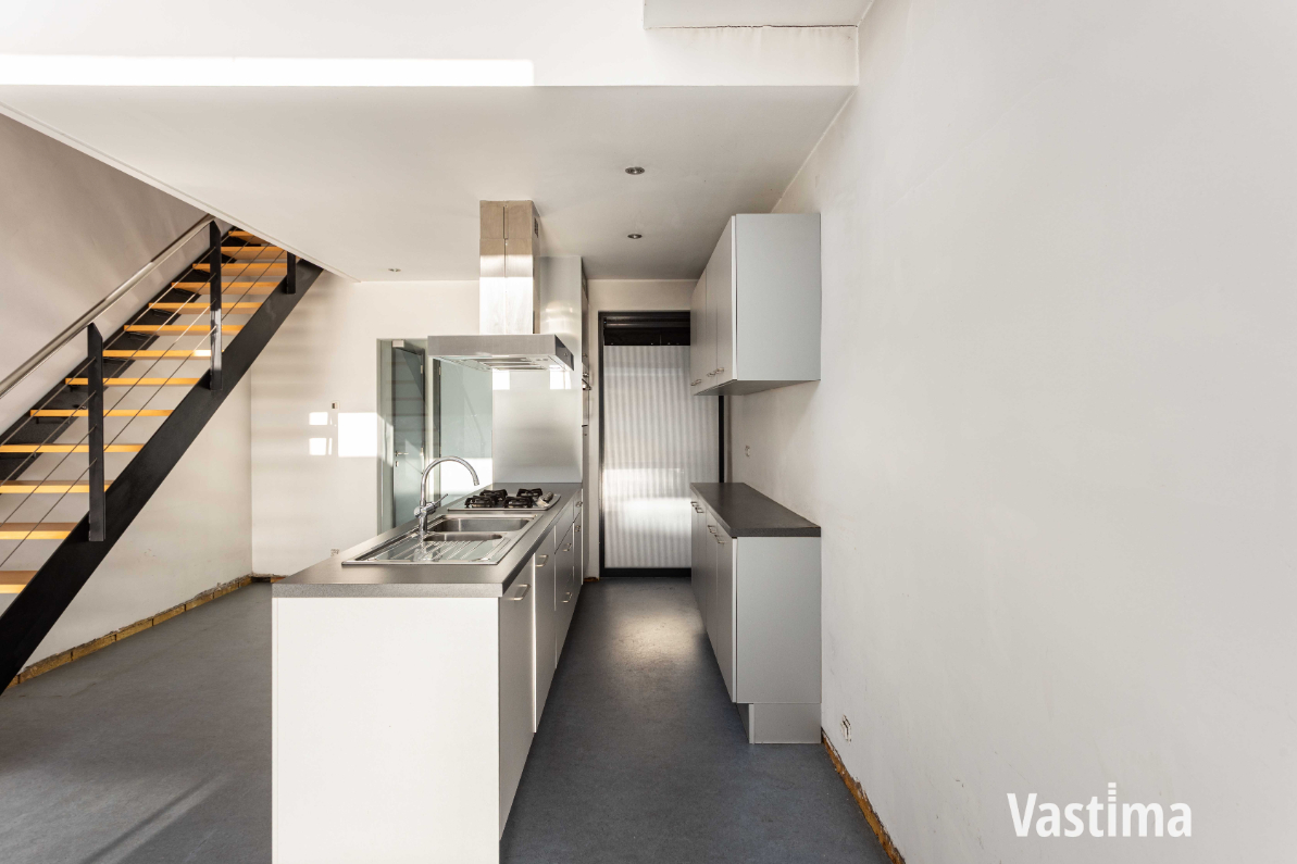 Immo Vastima - Huis Te koop Aalst - Recente stadswoning met tuin en 2 slaapkamers