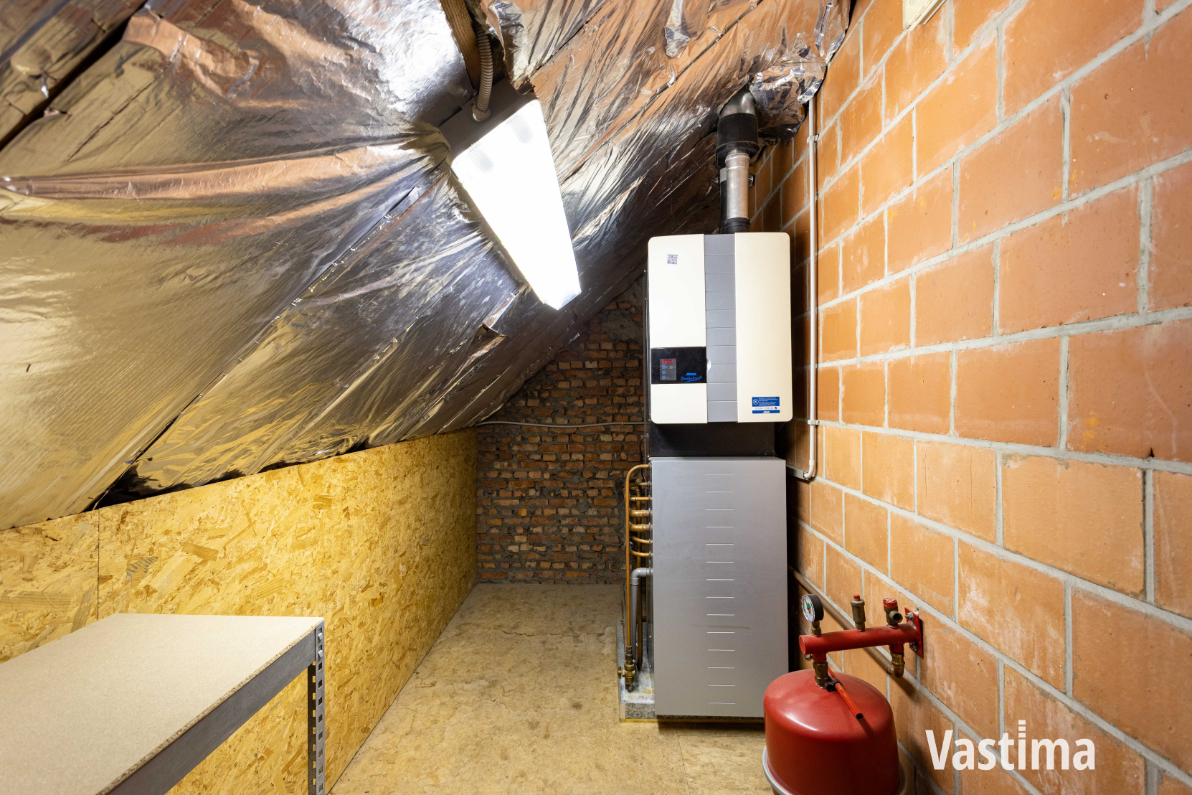 Immo Vastima - Huis Te koop Aalst - Recente stadswoning met tuin en 2 slaapkamers