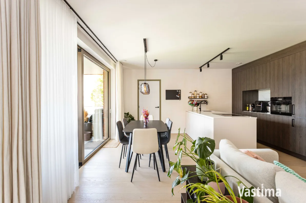 Immo Vastima - Appartement Te koop Merelbeke - Exclusief wonen in hartje Merelbeke – Recent appartement met ondergrondse staanplaats