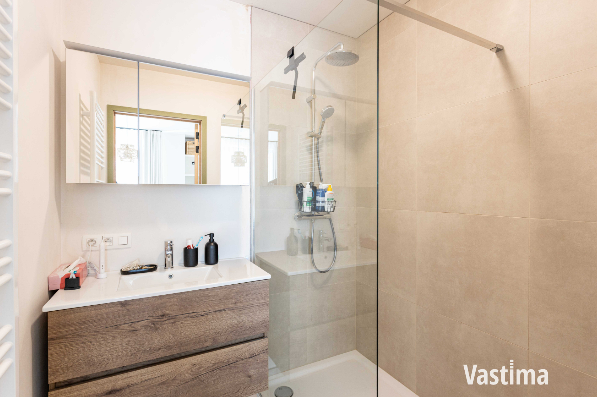 Immo Vastima - Appartement Te koop Merelbeke - Exclusief wonen in hartje Merelbeke – Recent appartement met ondergrondse staanplaats