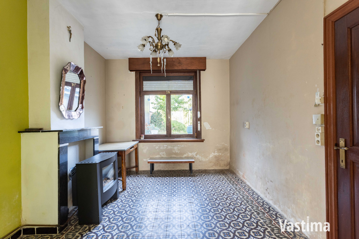 Immo Vastima - Huis Te koop Dendermonde - Te renoveren woning met ruime tuin